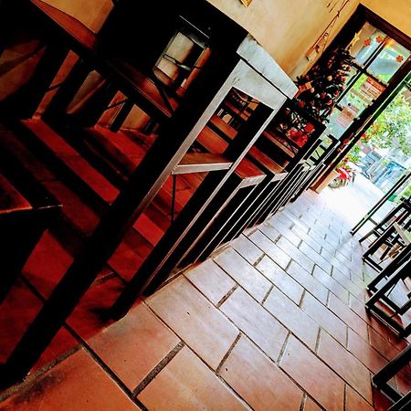T Zone Hostel - Quiet Place, Near China Town,Ho Thi Ky Street Food,Cafe,Beer Thành Pho Ho Chí Minh Esterno foto